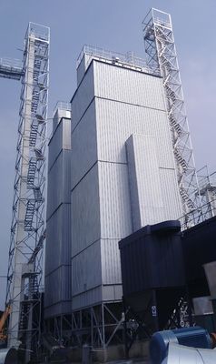 La machine de séchage du riz provenant de l'Indonésie est un succès mondial pour le séchage du maïs sur le marché russe et du Kazakhstan